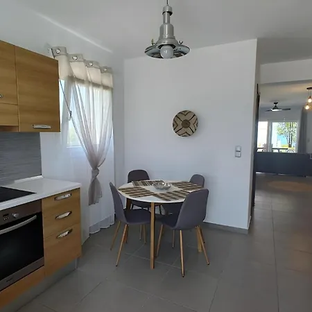 Seafront Christina Villa *