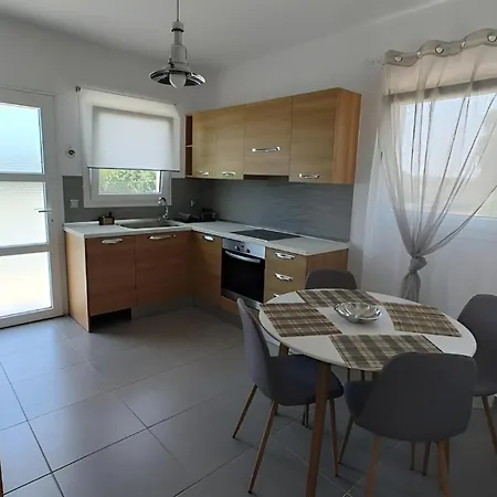 Villa Seafront Christina Kanatádhika