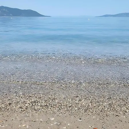 Villa Seafront Christina Kanatádhika