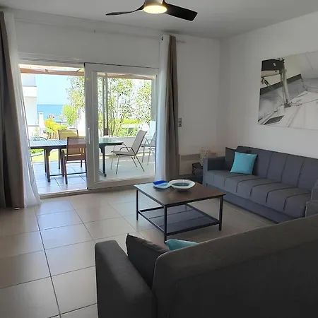 Seafront Christina *